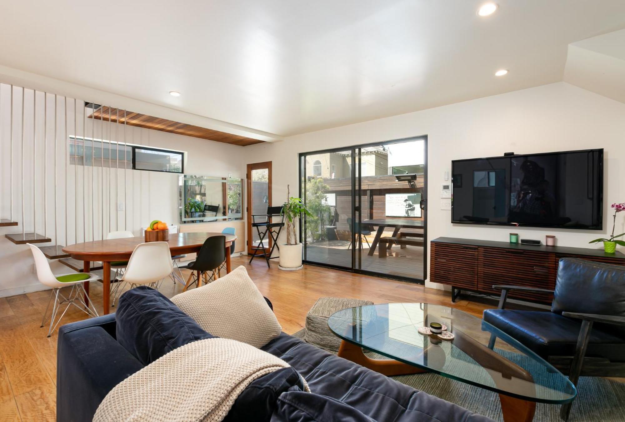Apartment Venice Three Bedroom Rooftop House With Parking *