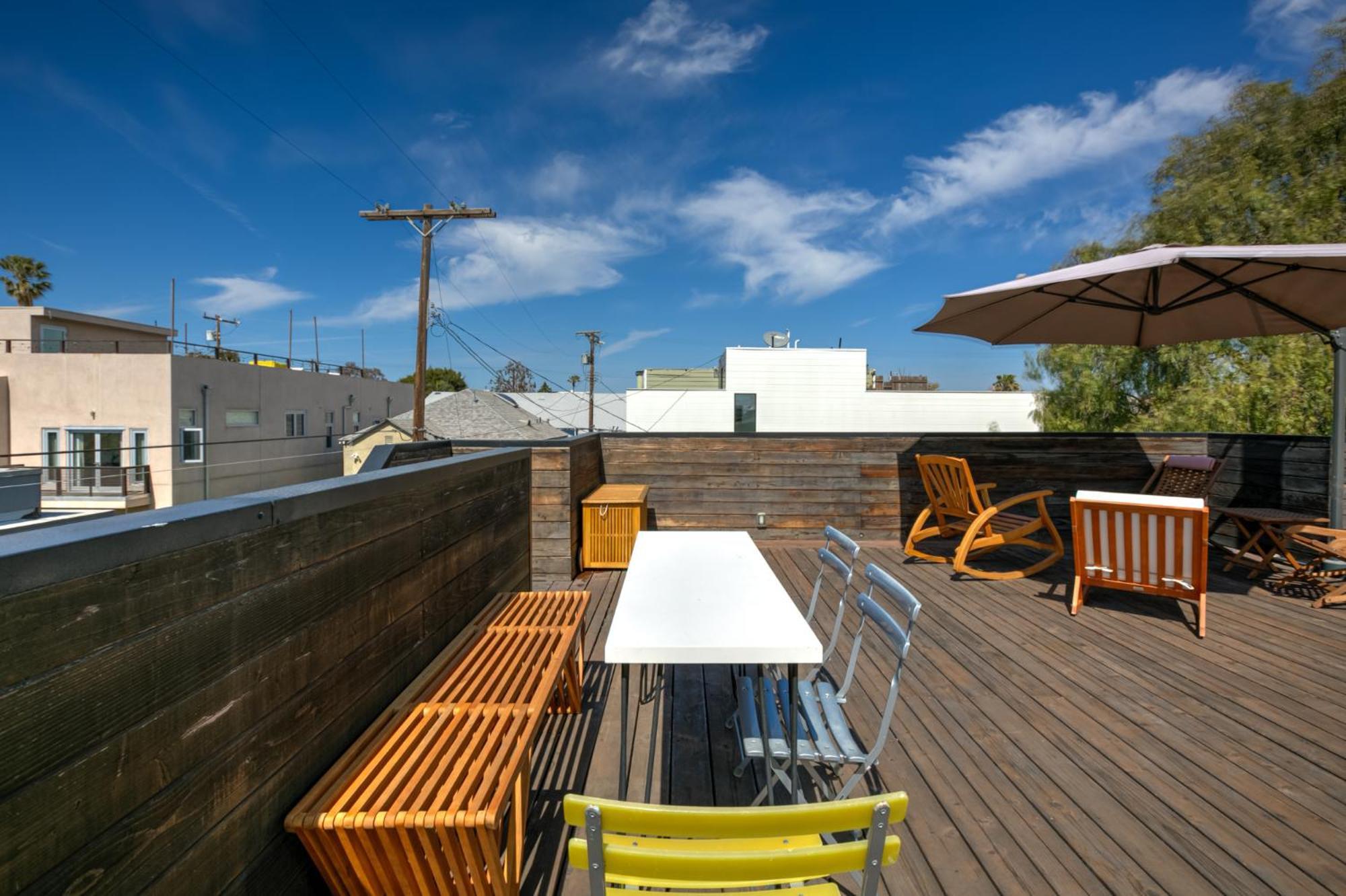 Venice Three Bedroom Rooftop House With Parking Apartment *